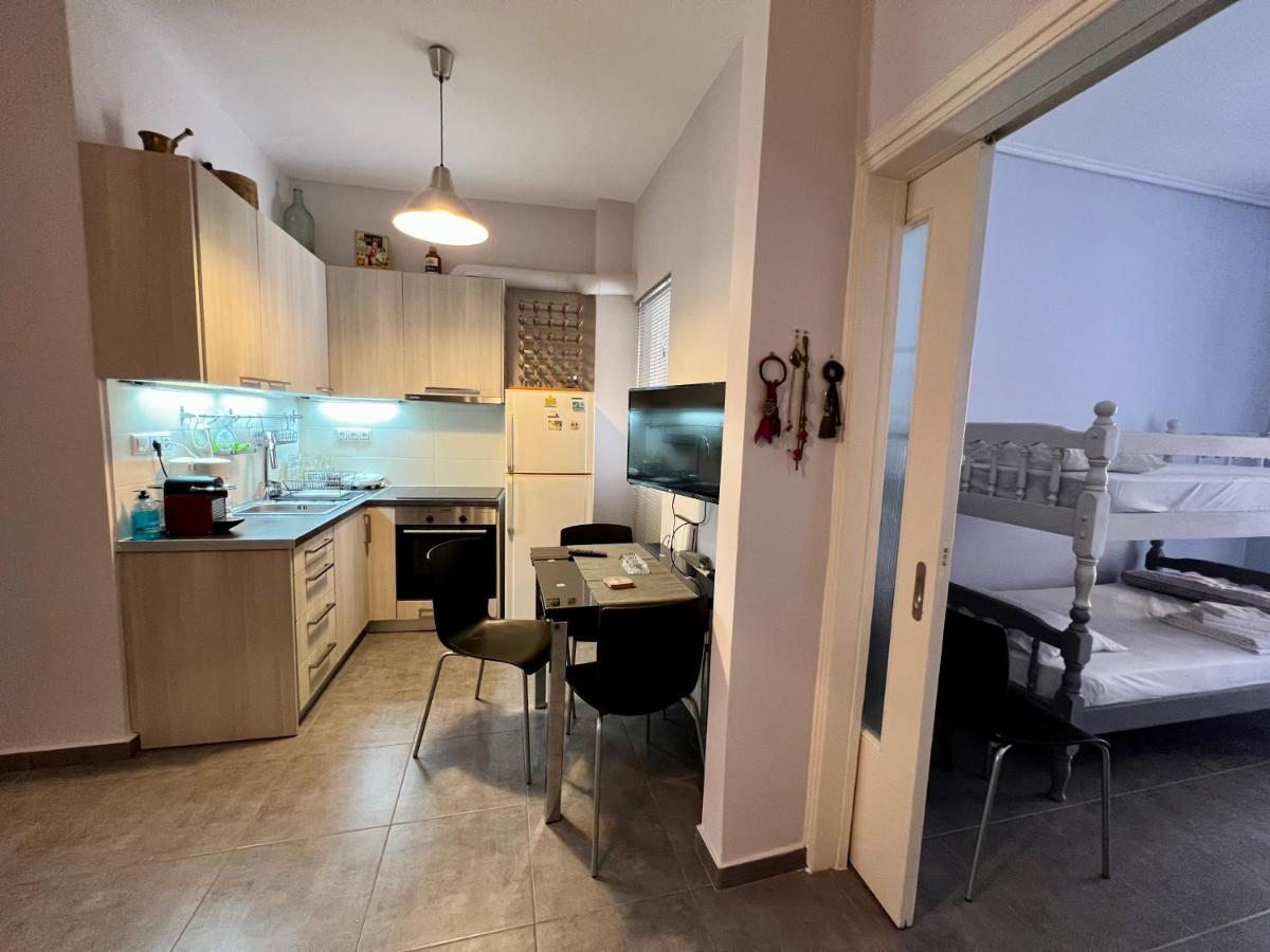 Central Kalamata Cozy Apartment Exterior photo