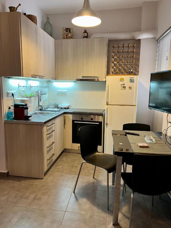 Central Kalamata Cozy Apartment Exterior photo